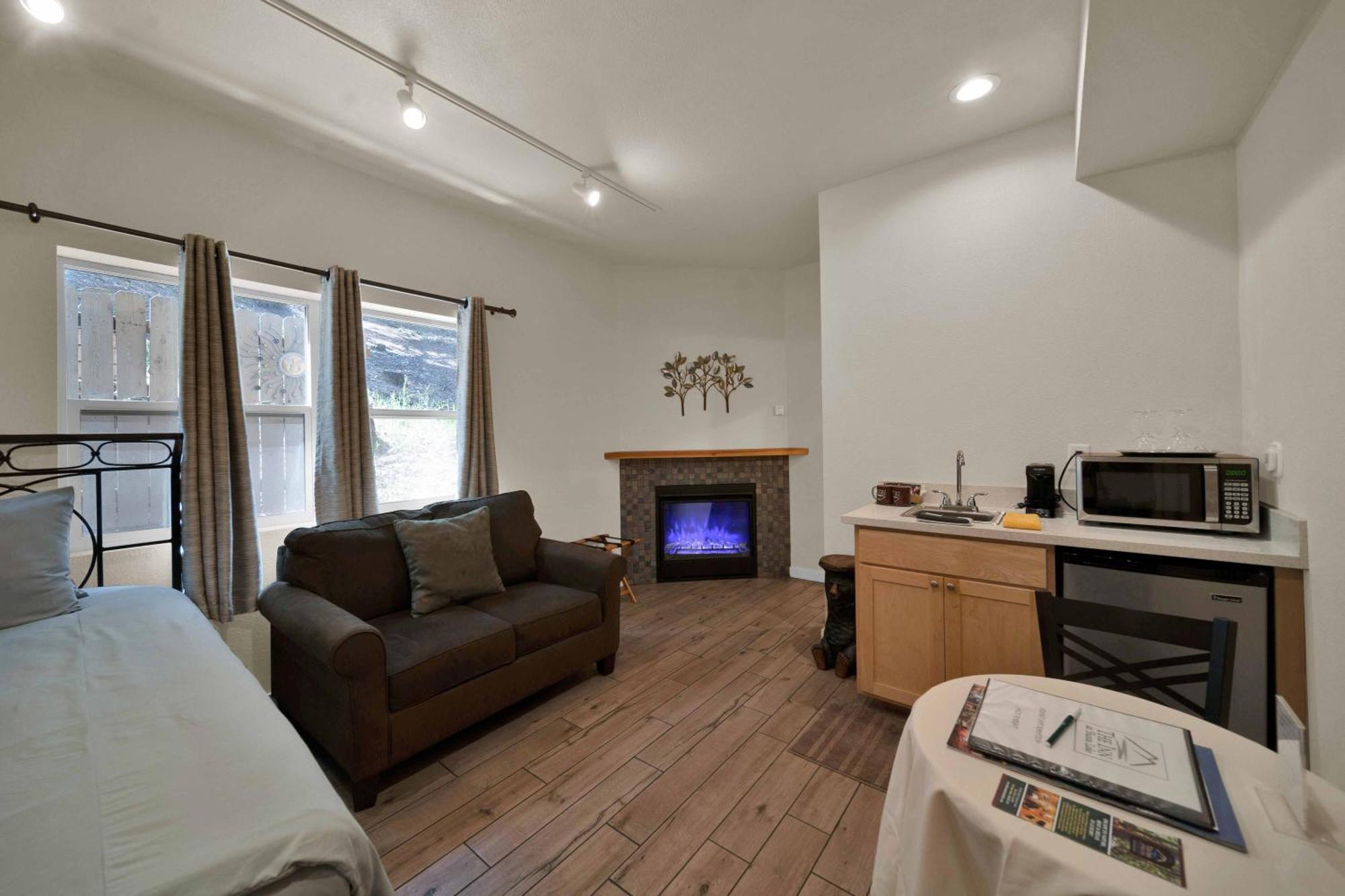 The Inn At Shasta Lake Lakehead Eksteriør bilde